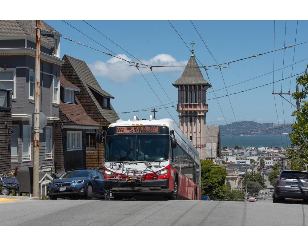 New battery electric buses are testing routes on San Francisco hills