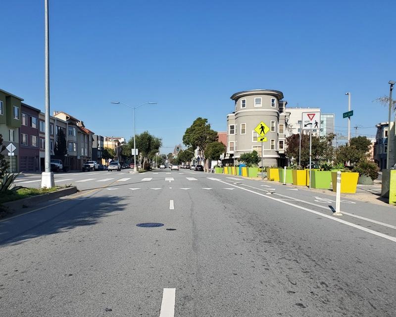 Guerrero looking northbound at the intersection of 28th Street